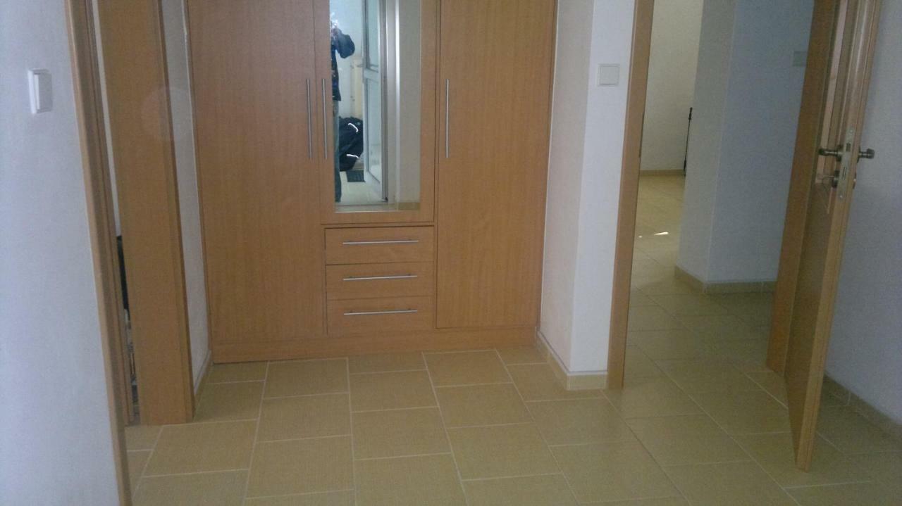 Apartman ซรนี ภายนอก รูปภาพ